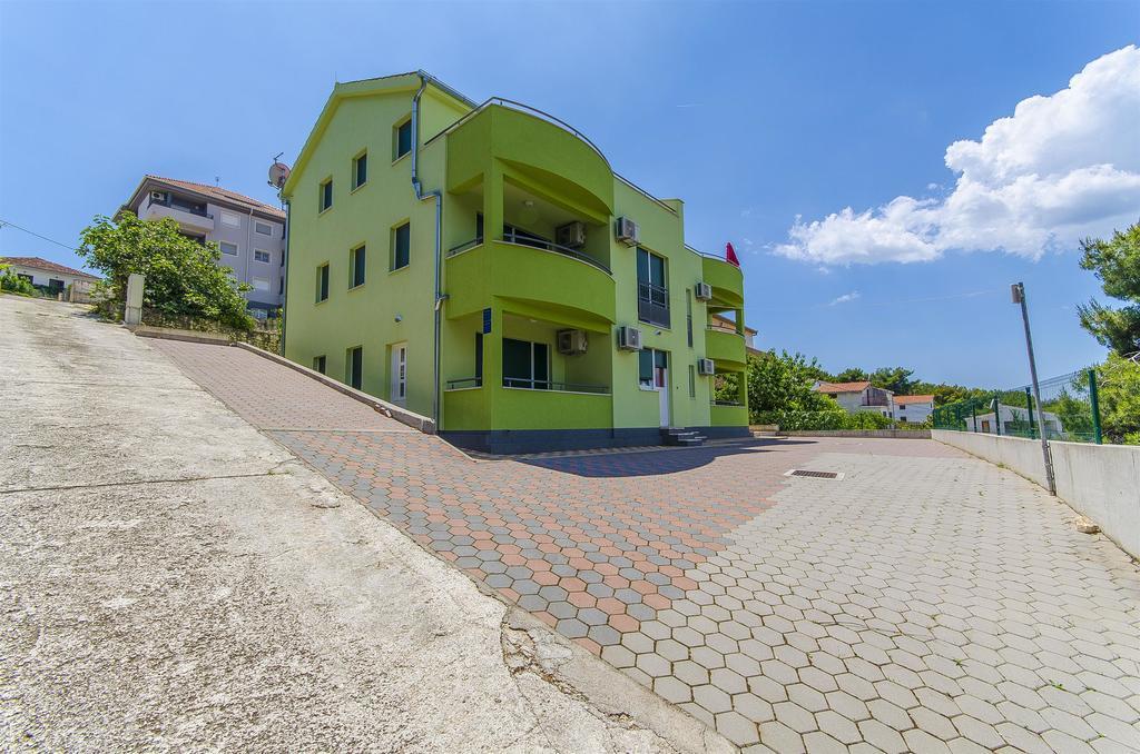 Apartments Pava Donji Okrug  Екстериор снимка