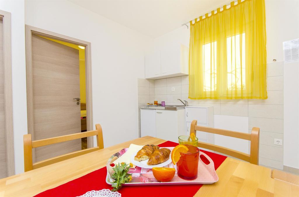 Apartments Pava Donji Okrug  Екстериор снимка